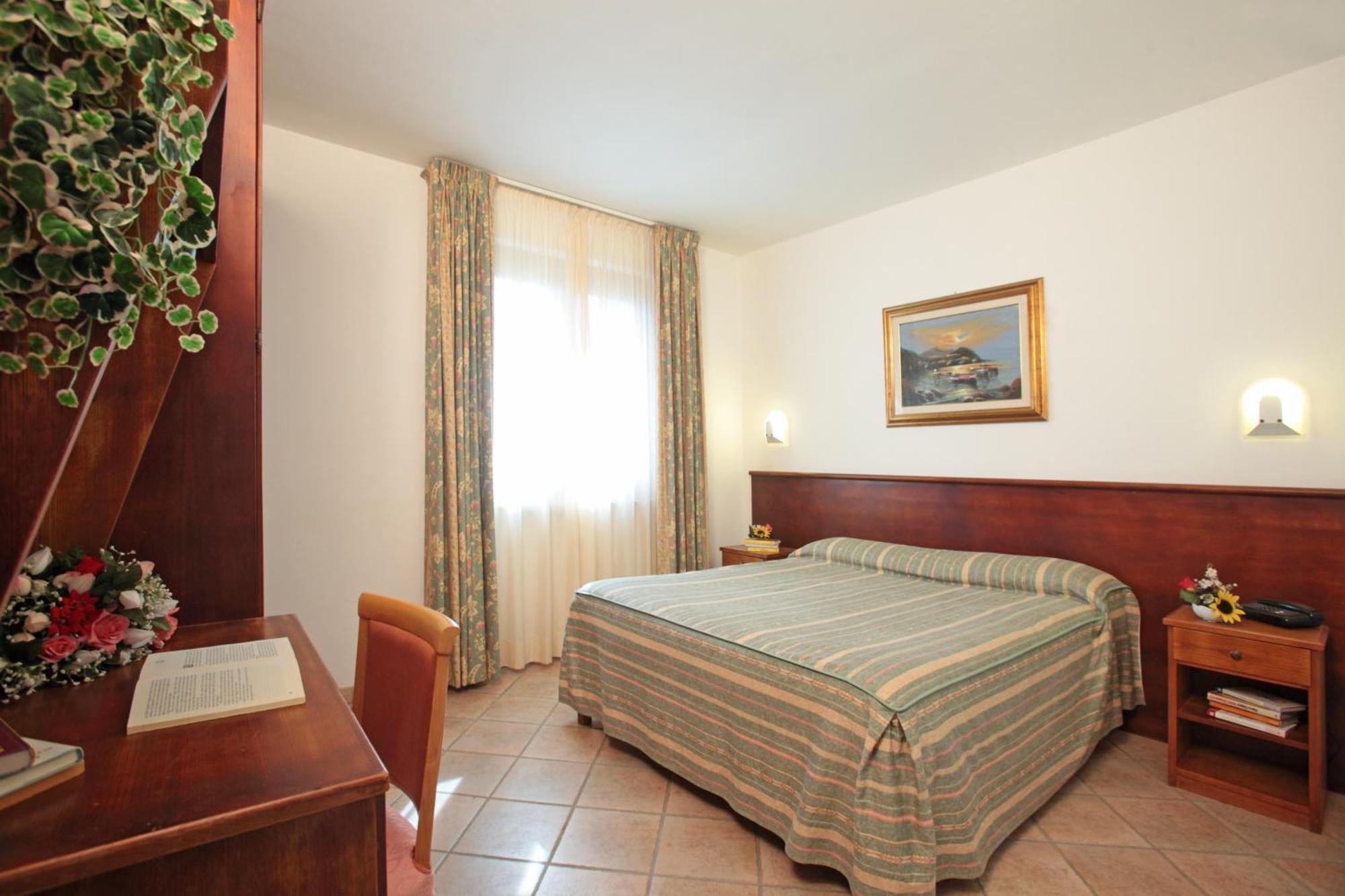 Tris Hotel Orbetello Ngoại thất bức ảnh
