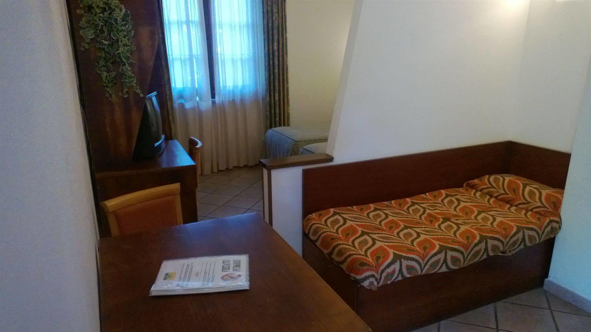 Tris Hotel Orbetello Ngoại thất bức ảnh