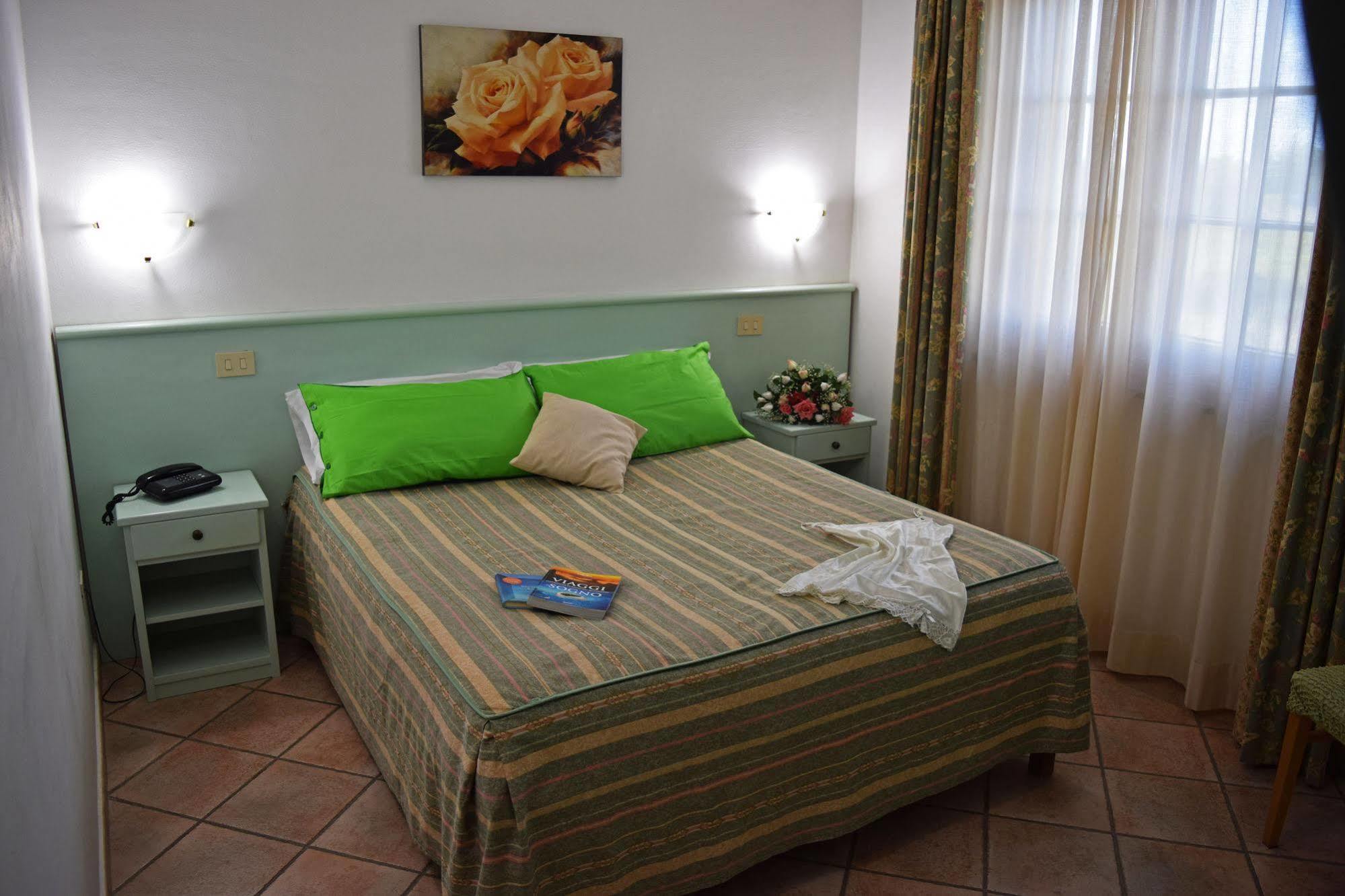 Tris Hotel Orbetello Ngoại thất bức ảnh